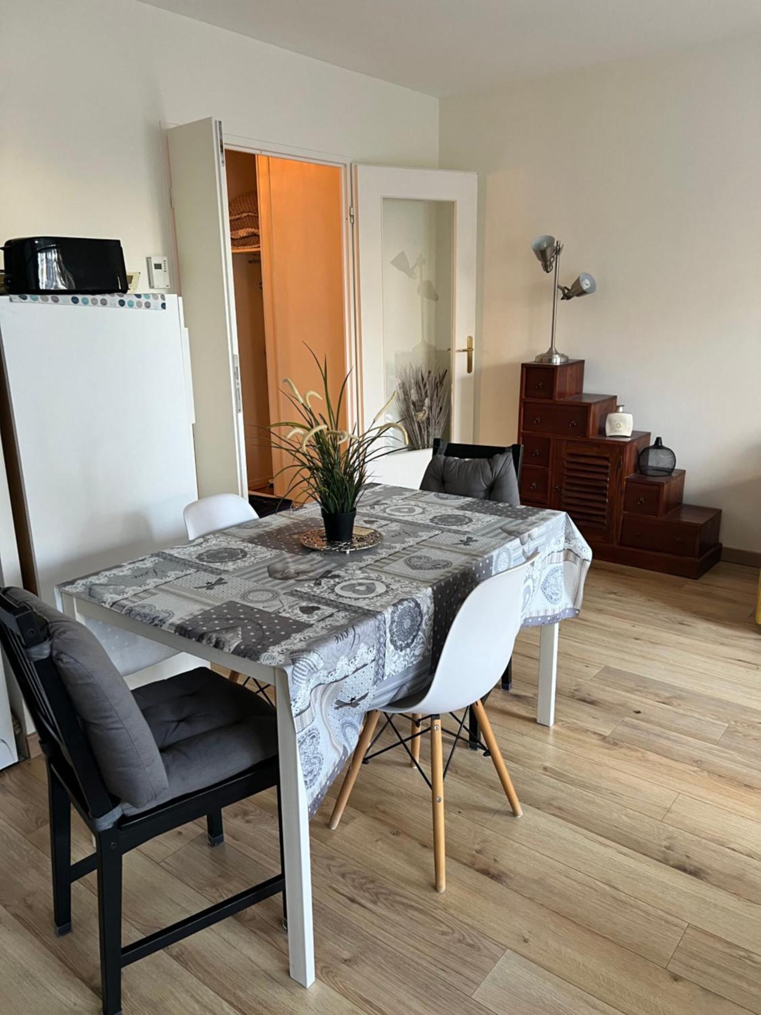 Appartement Disneyland Paris Val D'Europe La Vallee Village Parking 500M Gare Val D'Europe 몽테브랭 외부 사진